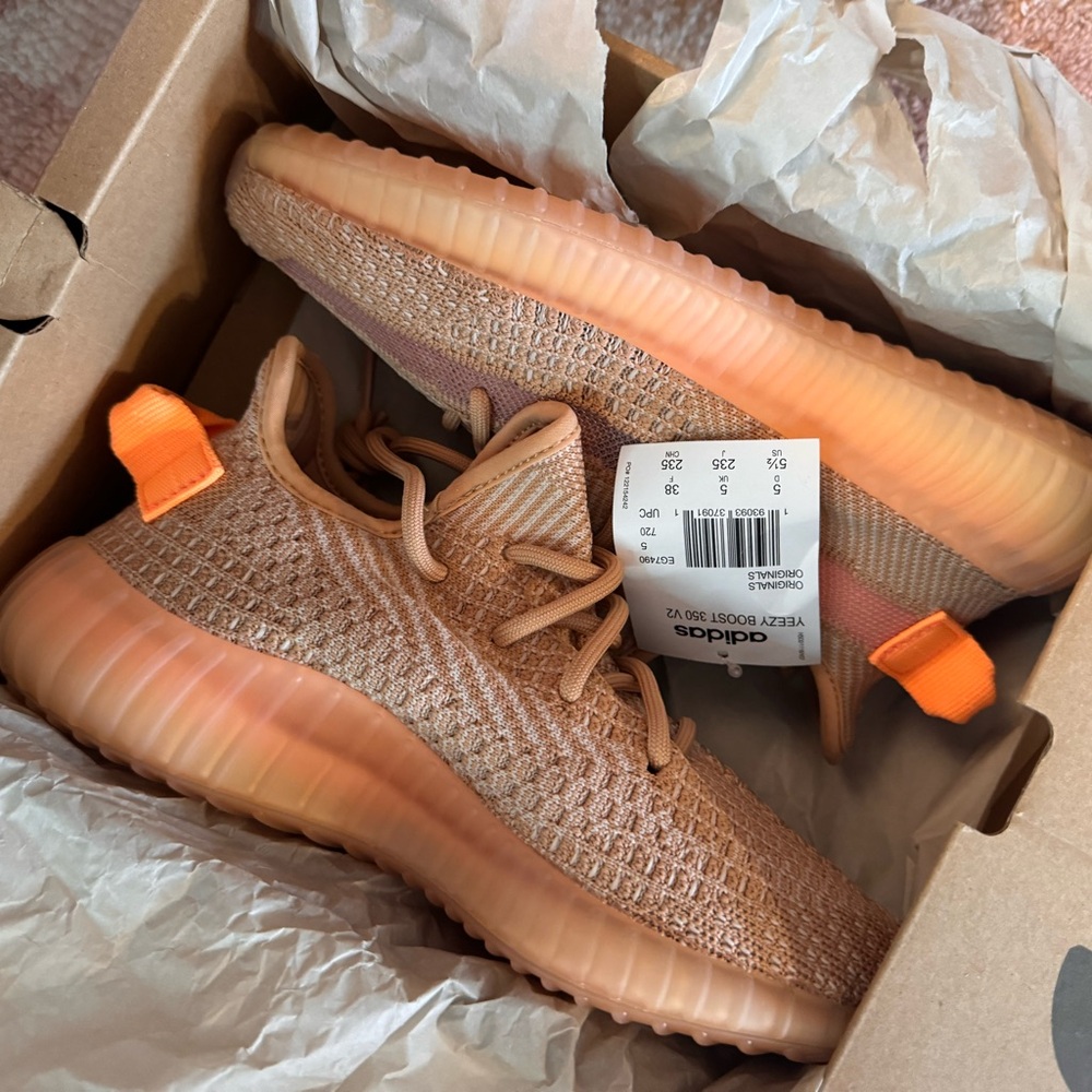 Yeezy Boost 350 V2 - Clay